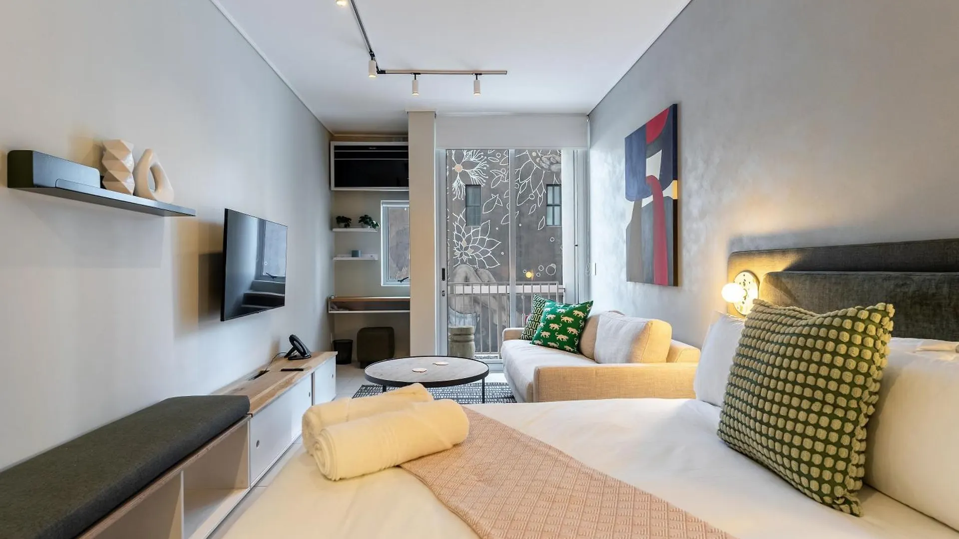 Apartment The Rose 106: Modern Studio Aprt In City Centre Cape Town South Africa